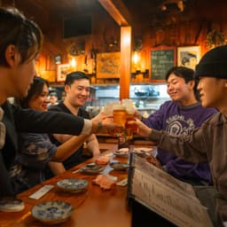 Shinjuku: Bar Hopping & Neon Backstreet Tour