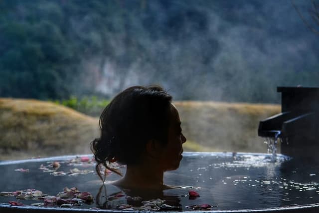 A First-Timer's Guide to Japanese Hot Spring Etiquettes